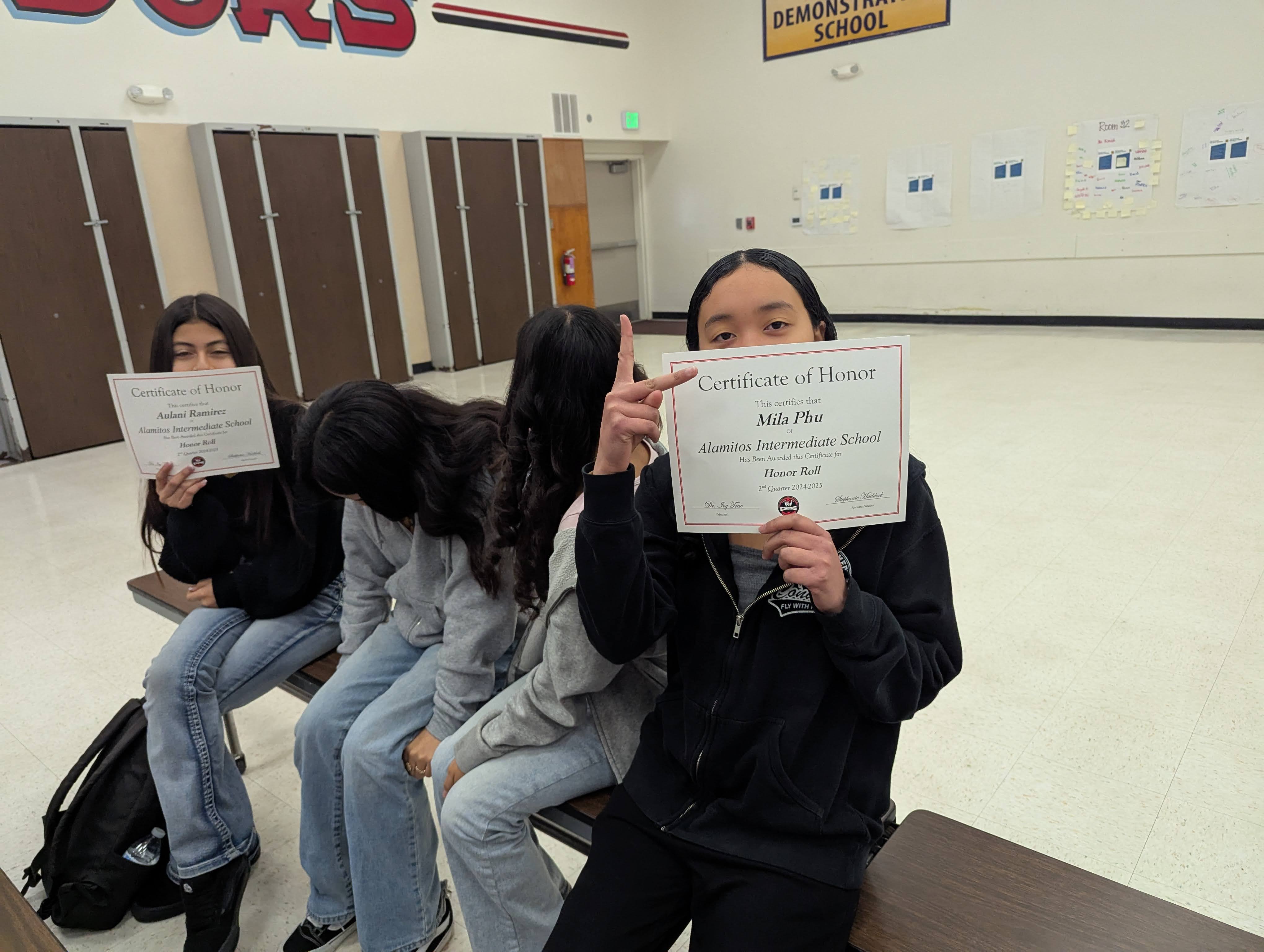 Students receiving Certificates of Honor 
